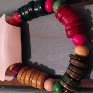 Stretchable wood braclet